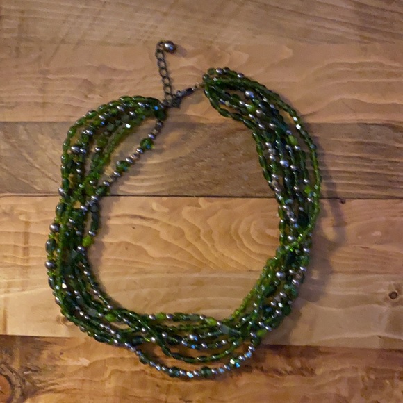 Green Bead Necklace - Picture 3 of 4
